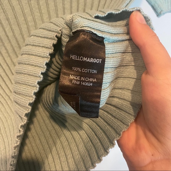 UO Hello Margot Cropped Ribbed tee - Picture 4 of 6